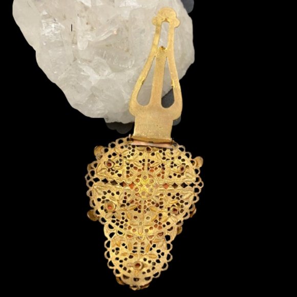 Vintage Coral Celluloid Flower Dress Clip - Picture 4 of 4